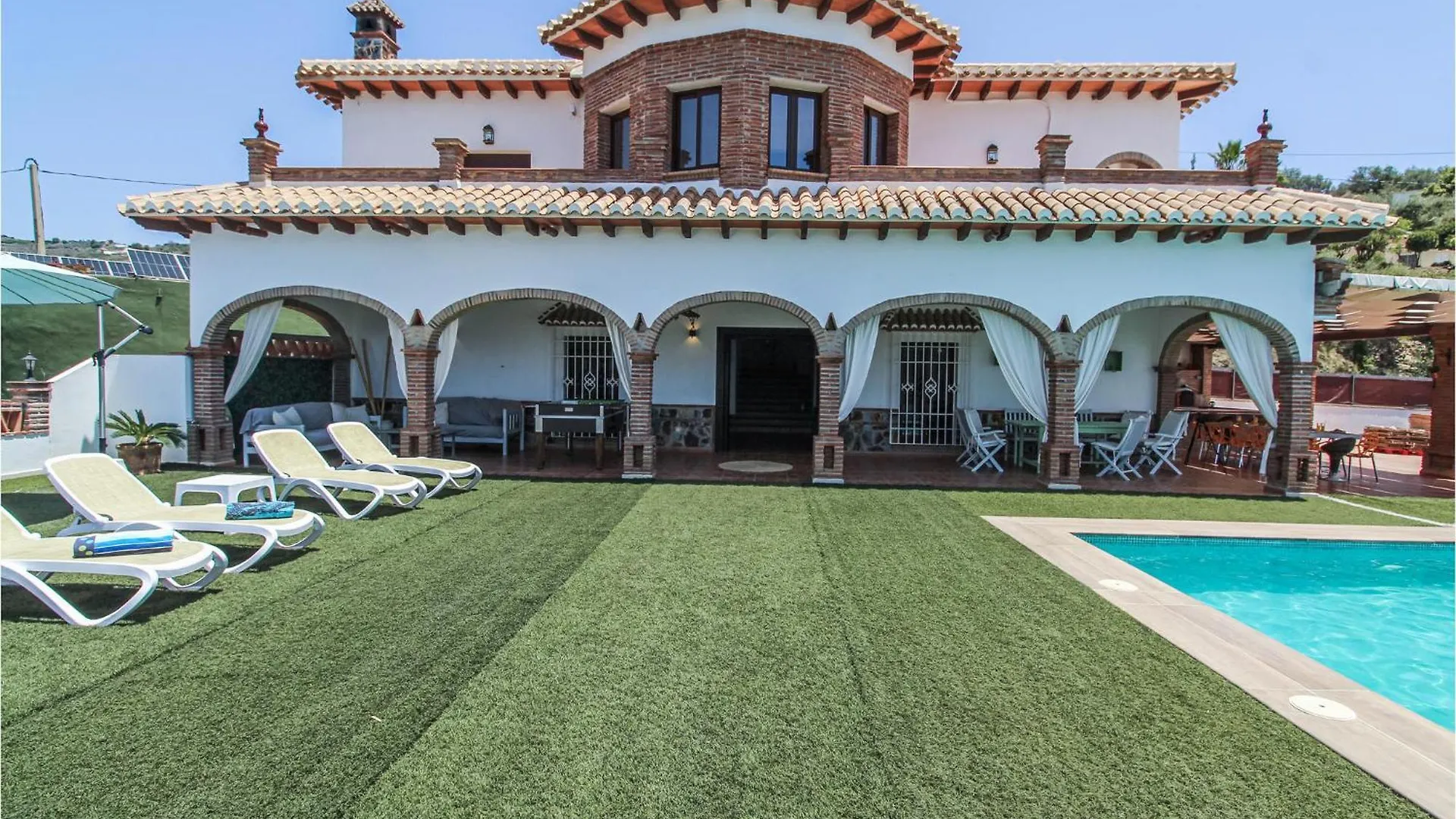 Nice Home In Malaga With Jacuzzi